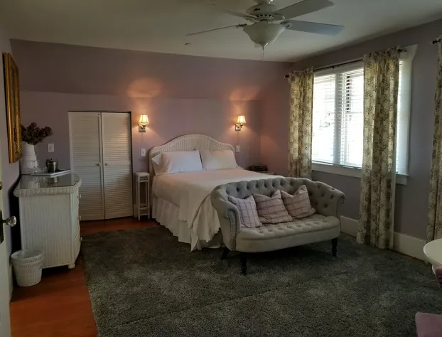 Hidden Oak Inn hotel detail image 4