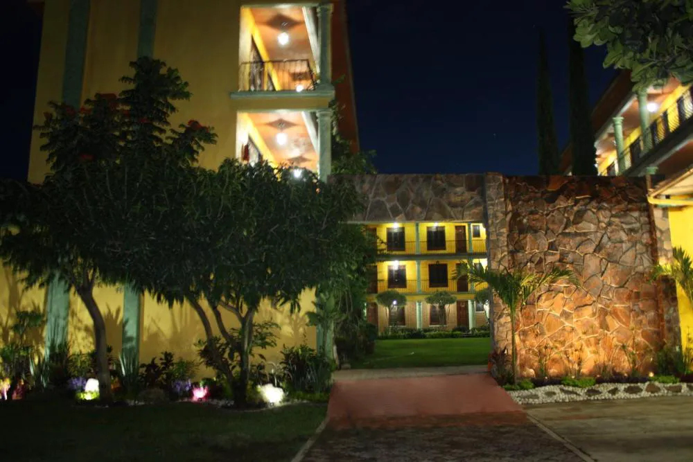 Hotel Oaxtepec hotel hero
