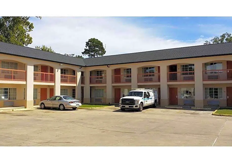 Cajun Inn hotel hero