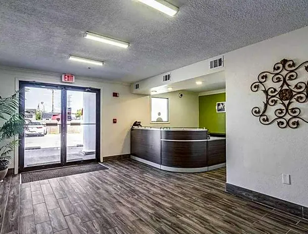 M Star Pensacola hotel detail image 3