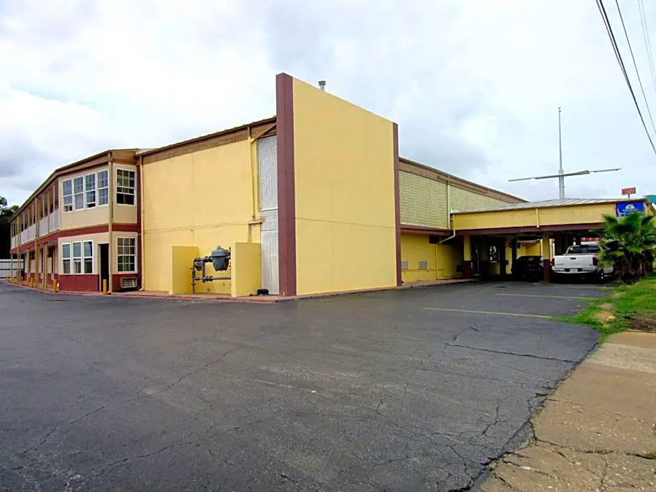 Budget Host Inn hotel hero