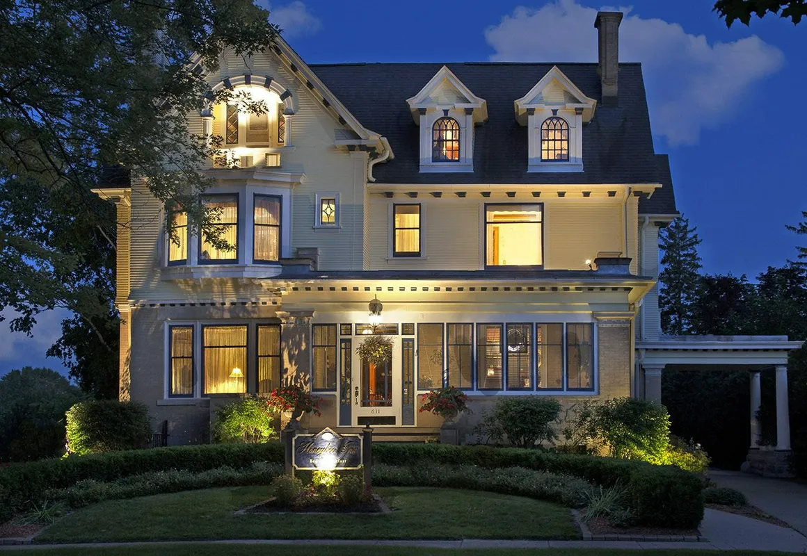 Honeybee Inn Bed & Breakfast hotel hero