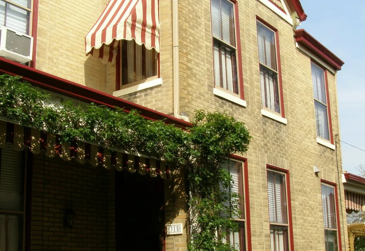 Weller Haus Bed, Breakfast & Event Center hotel hero