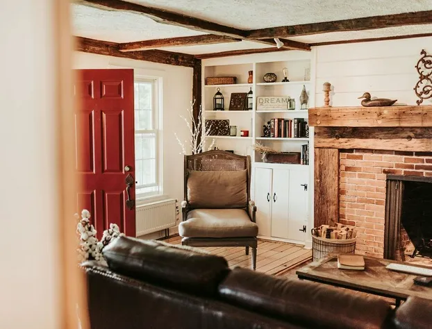 The Bond 1835 hotel detail image 4