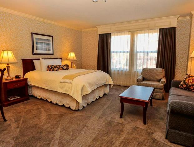 Fairhaven Village Inn hotel detail image 2