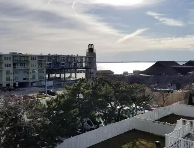 Hotel Dewey hotel detail image 1