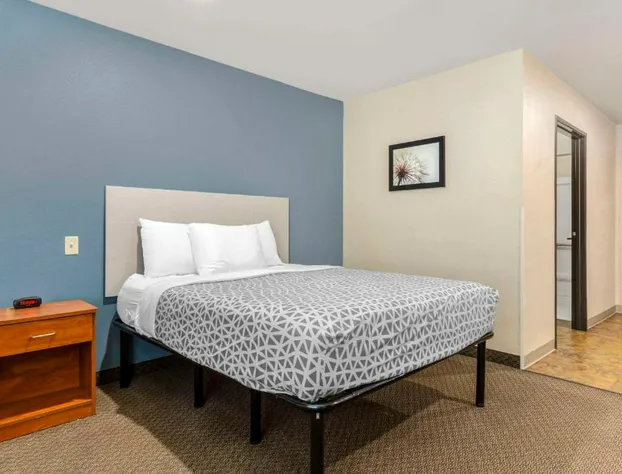 WoodSpring Suites Raleigh Garner hotel detail image 3