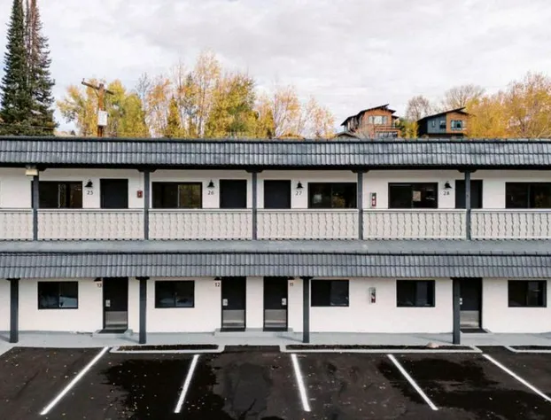 Western Lodge hotel detail image 2