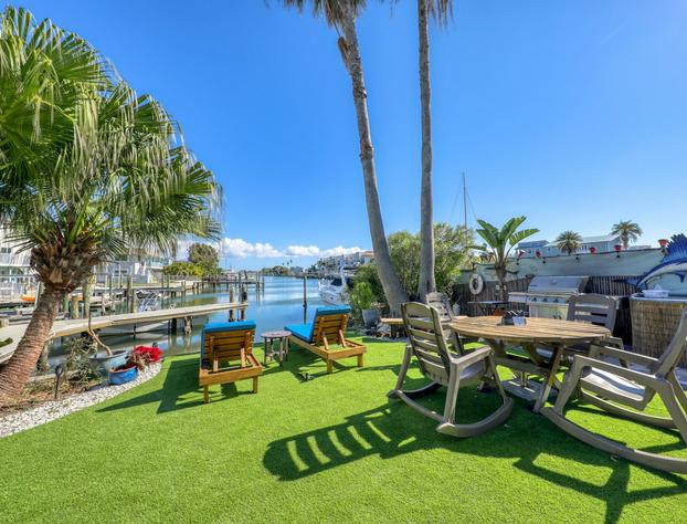 Sand Vista Vacation Rentals hotel detail image 1