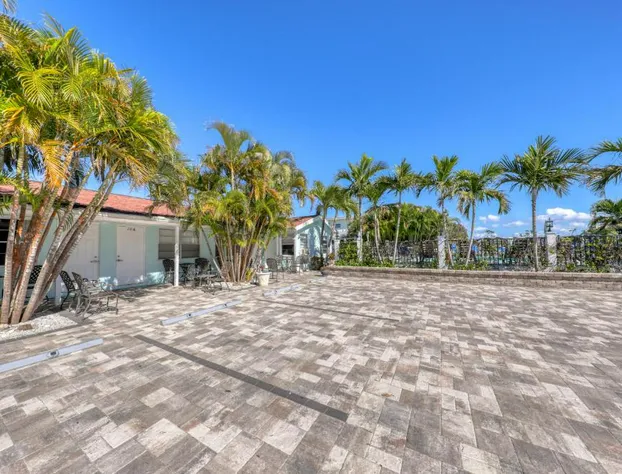 Sand Vista Vacation Rentals hotel detail image 2