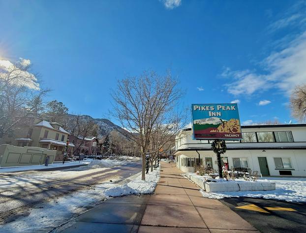 Pikes Peak Inn hotel detail image 2