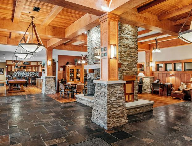 Tamarack Lodge of Traverse City hotel detail image 3