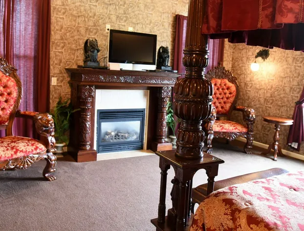 Lions Gate Manor Bed And Breakfast hotel detail image 4