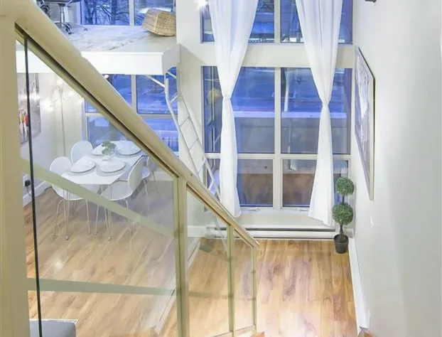 King Suites Downtown Vancouver hotel detail image 4