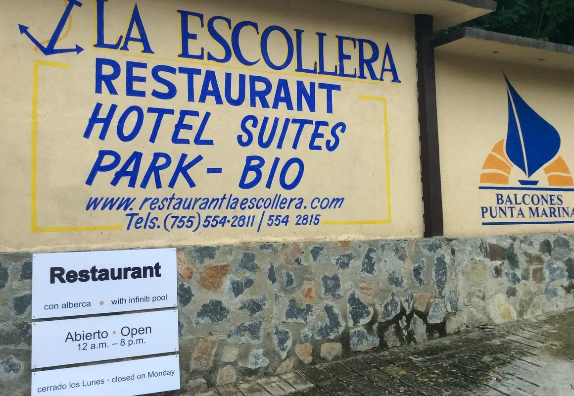La Escollera Suites Adults Only hotel hero