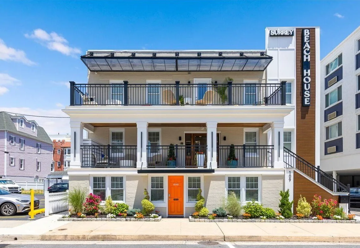 Surrey Beach House hotel hero