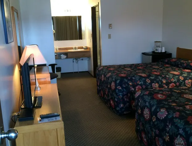 Airport Chalet hotel detail image 4