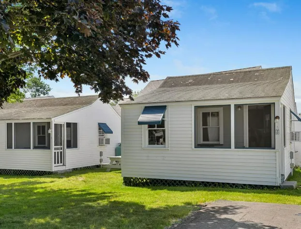 The Beaches Guest Rooms and Cottages hotel detail image 2