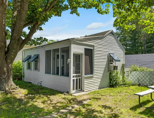 The Beaches Guest Rooms and Cottages hotel detail image 3