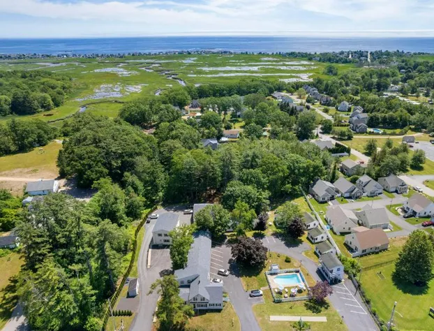 The Beaches Guest Rooms and Cottages hotel detail image 4