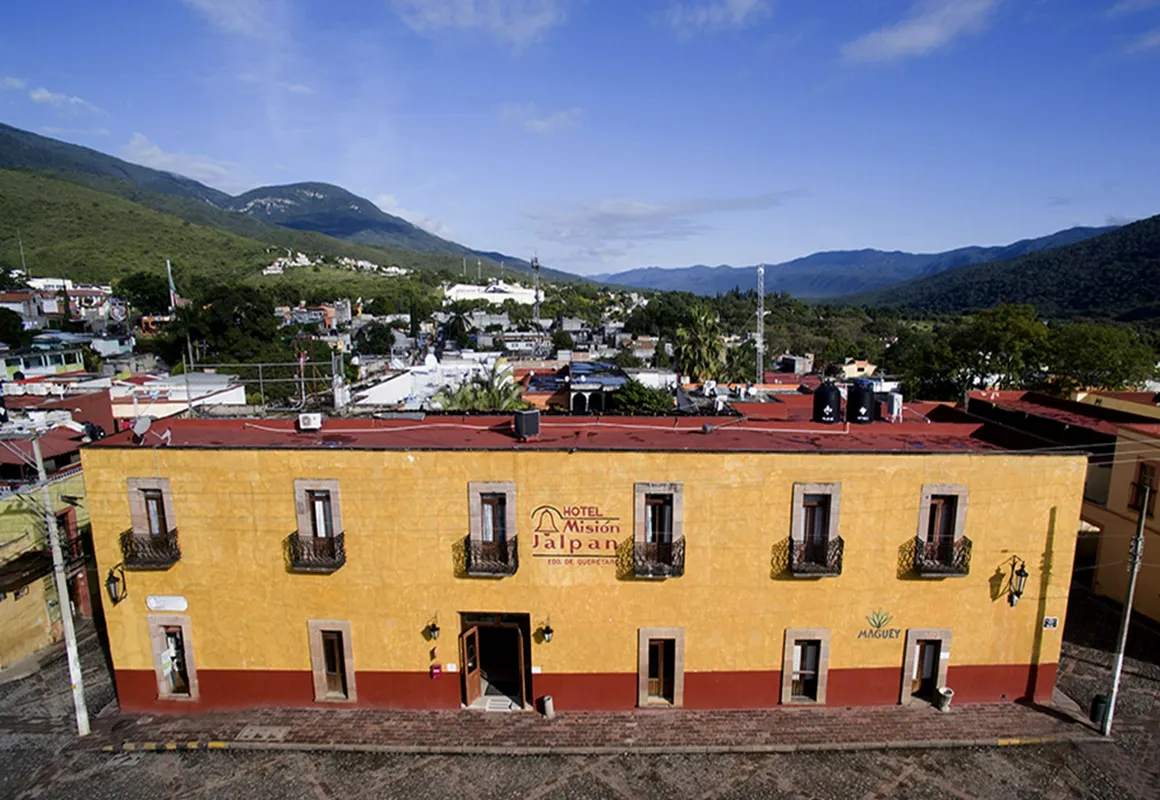 Mision Jalpan hotel hero