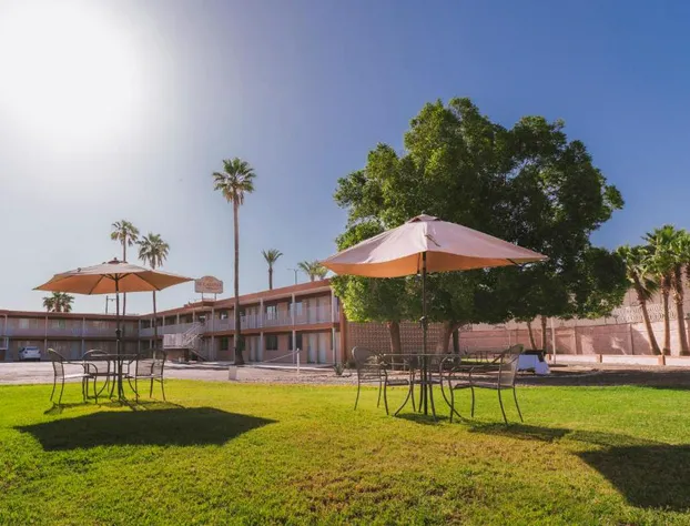 El Camino Hotel & Suites hotel detail image 3