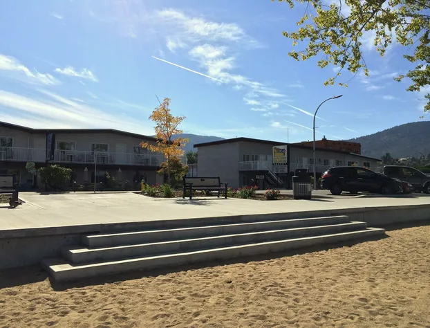 Golden Sands Resort Motel hotel detail image 1