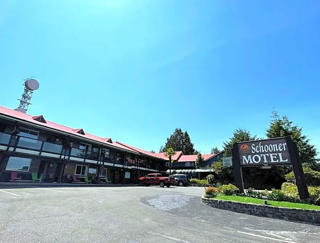 Schooner Motel hotel detail image 1