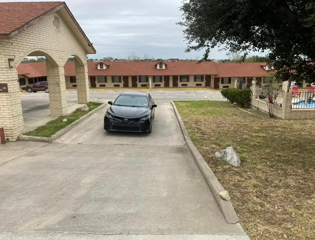 Falcon Executive Inn hotel detail image 1