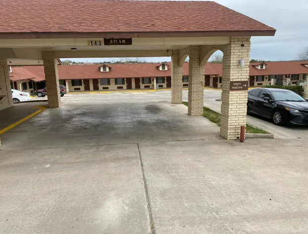 Falcon Executive Inn hotel detail image 3