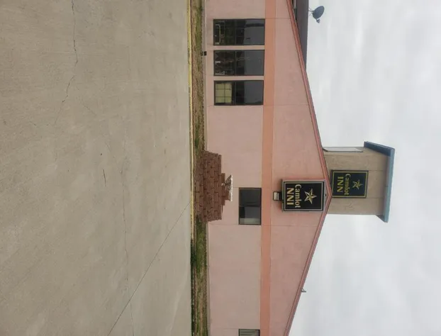 camlot inn motel hotel detail image 1