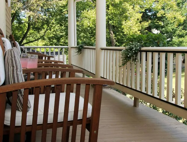 Heartstone Inn B&B & Cottages hotel detail image 3