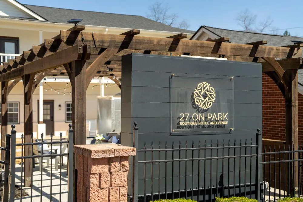 27 On Park hotel hero