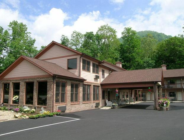 Jonathan Creek Inn and Villas hotel detail image 1