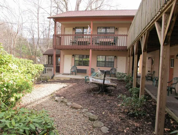 Jonathan Creek Inn and Villas hotel detail image 3