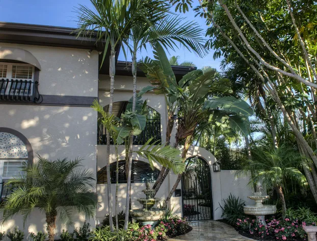 Pasa Tiempo Private Waterfront Resort - Adults Only hotel detail image 1