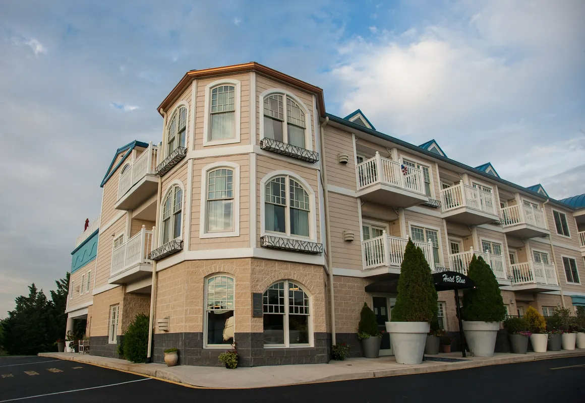 Hotel Blue hotel hero