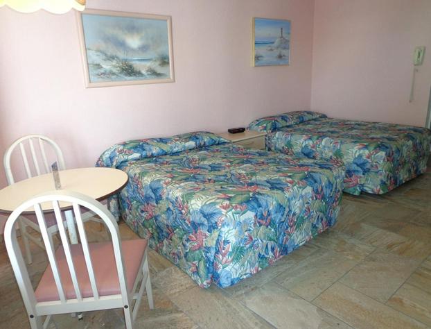 Quarterdeck Motel hotel detail image 3