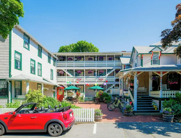 Pequot Hotel hotel detail image 1