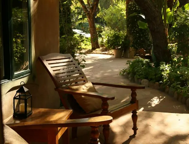 The Emerald Iguana Inn hotel detail image 3