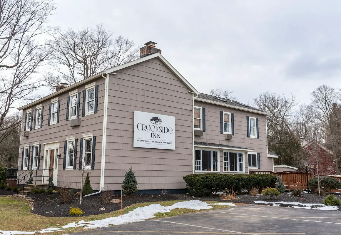 Creekside Inn hotel hero