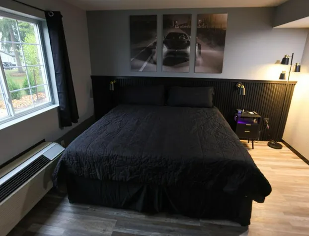 Plymouth Suites Hotel hotel detail image 4