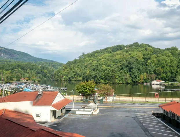 Lake Lure Inn & Spa hotel detail image 4
