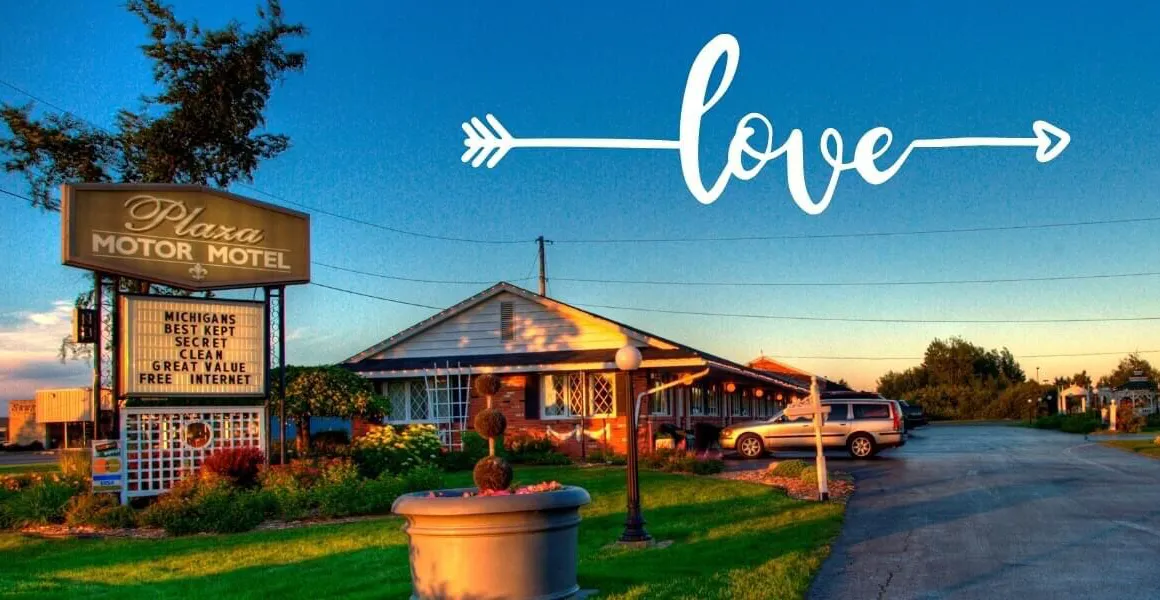 Plaza Motor Motel hotel hero