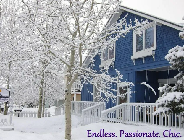 Purple Mountain Bed & Breakfast hotel detail image 1