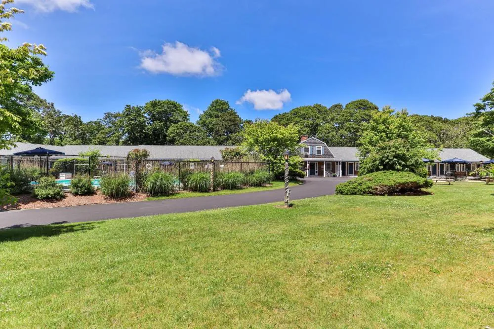 Handkerchief Shoals Inn hotel hero