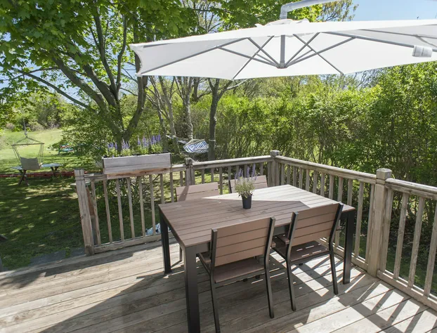 15 Ditch hotel detail image 4