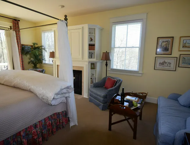 Cedar Spring Inn & Spa hotel detail image 3