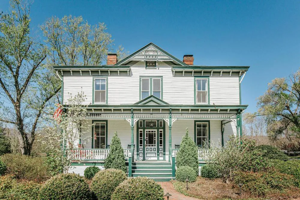 Afton Mountain Inn hotel hero