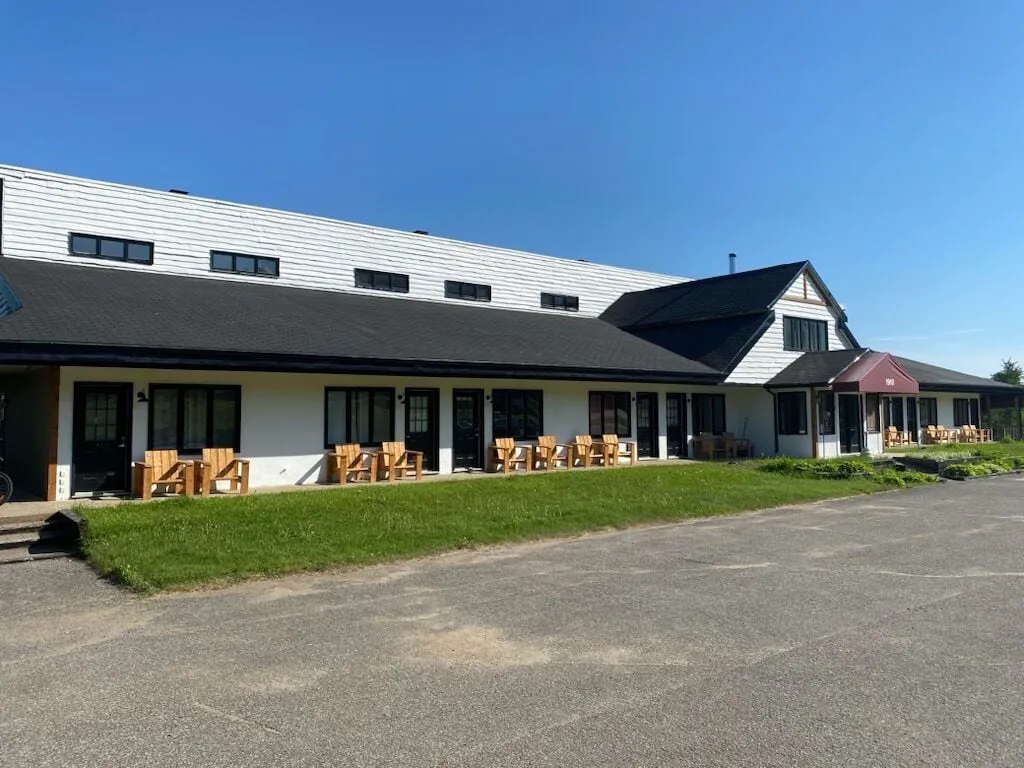 Complexe Les Neiges hotel hero